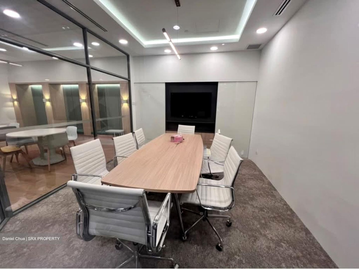 PLUS (D1), Office #575427201